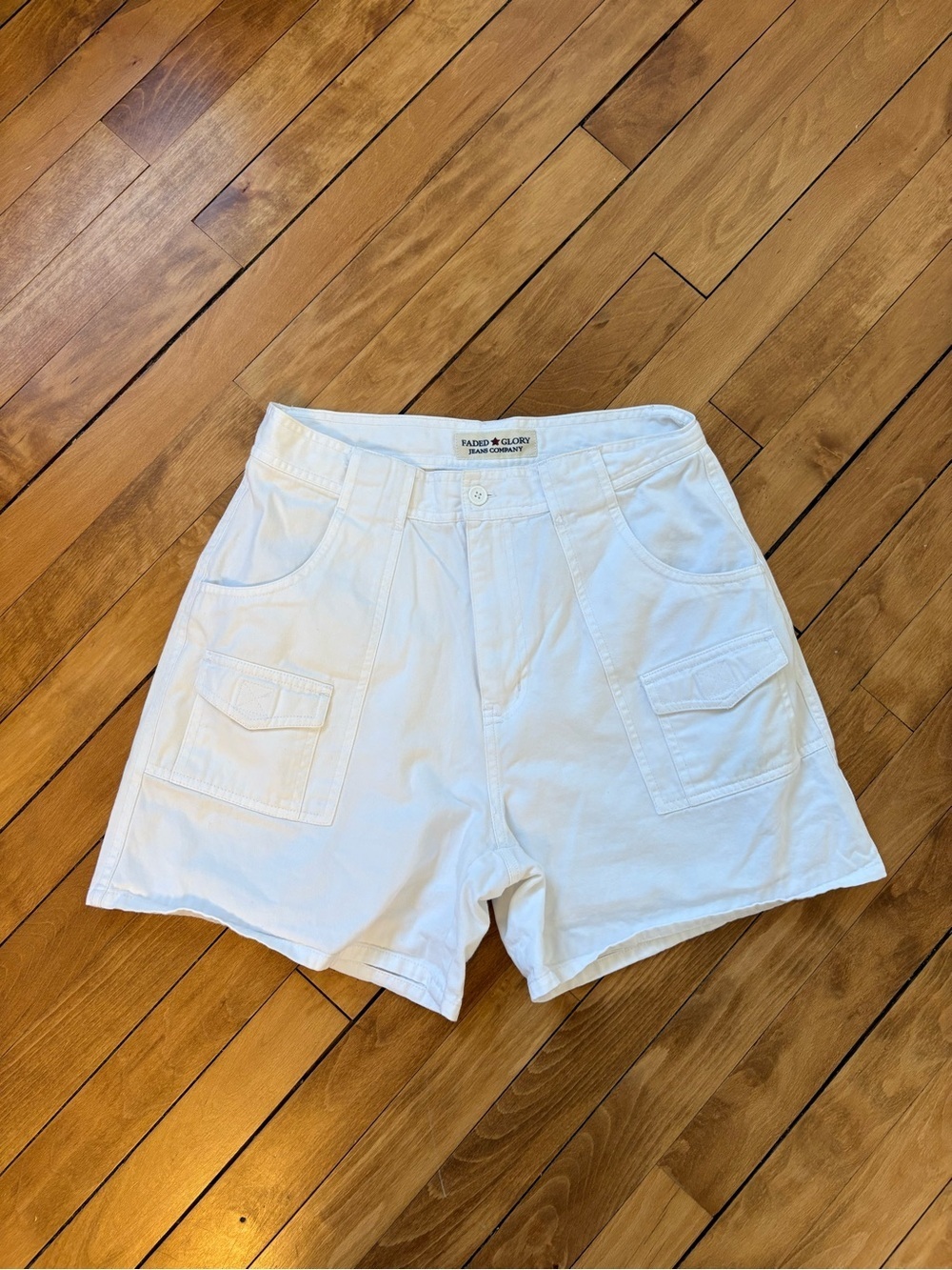 Faded Glory White Cotton Cargo Shorts - Size 10P (27)
